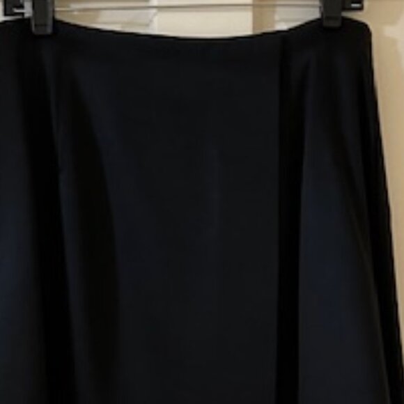 Diane Von Furstenberg mini skirt - Picture 4 of 11